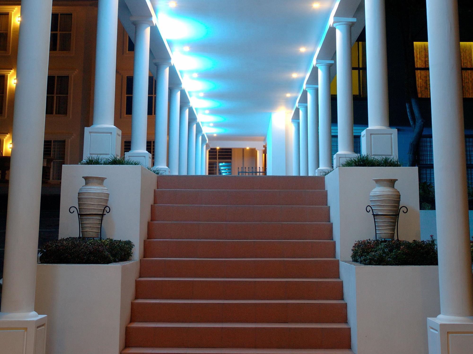 Lamana Hotel Port Moresby Buitenkant foto
